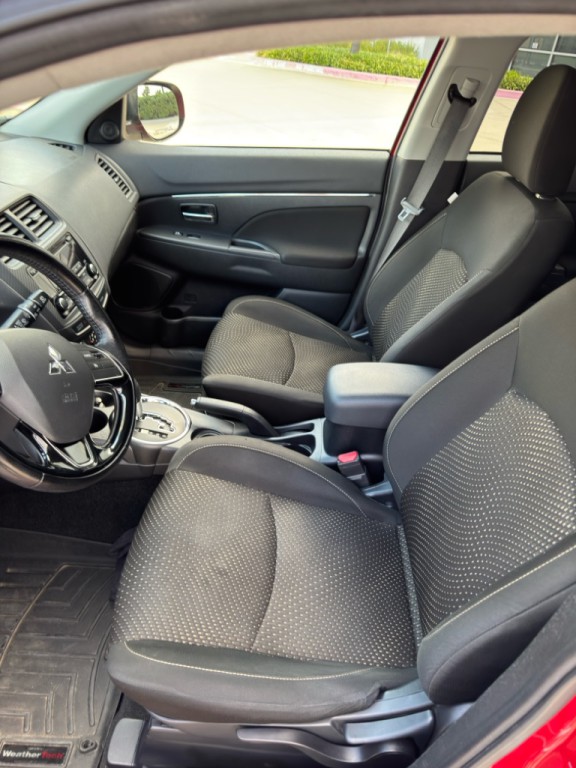 2016 Mitsubishi Outlander Image 11