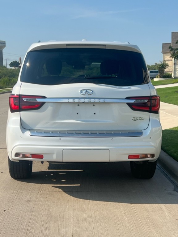 2018 INFINITI QX80 Image 5