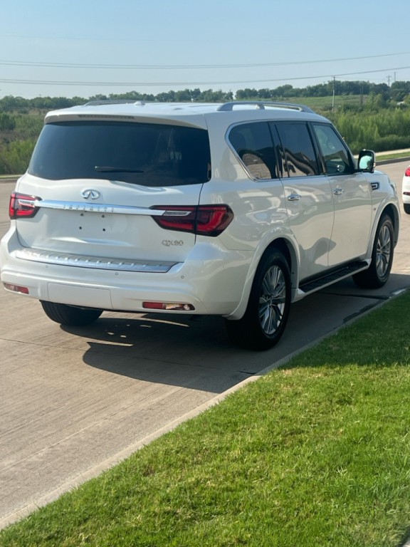 2018 INFINITI QX80 Image 6