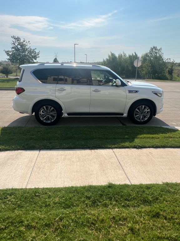 2018 INFINITI QX80 Image 7