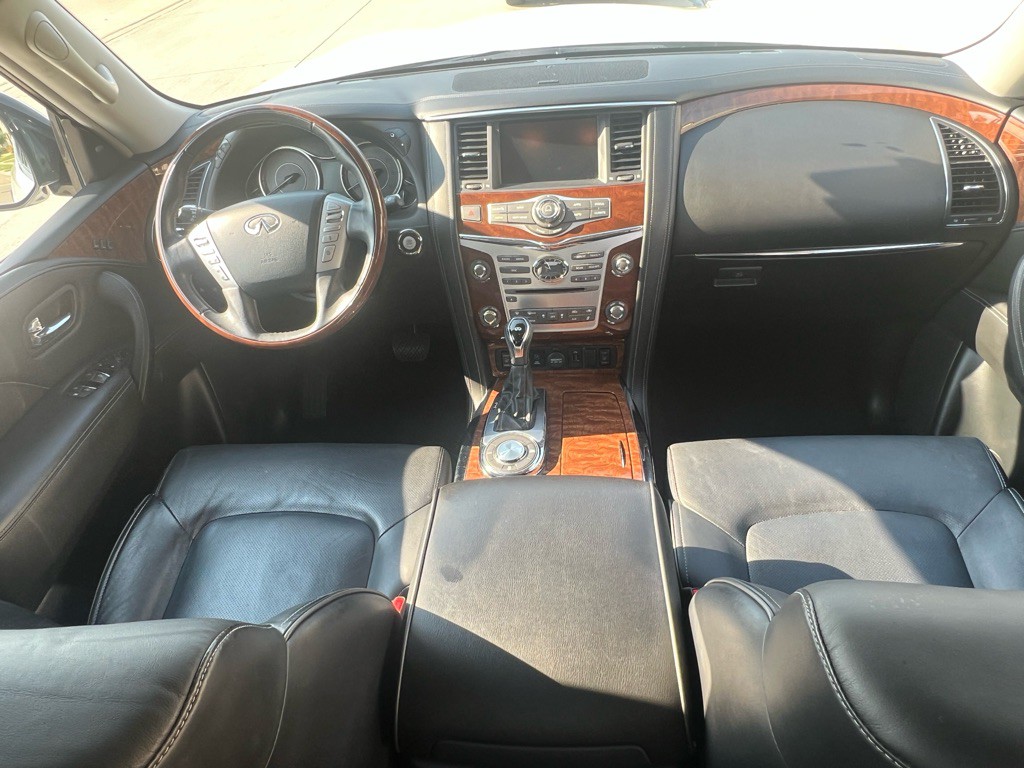 2018 INFINITI QX80 Image 9