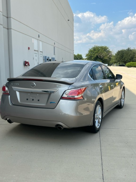 2014 Nissan Altima Image 6