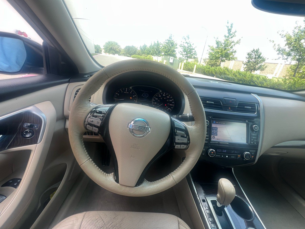 2014 Nissan Altima Image 17