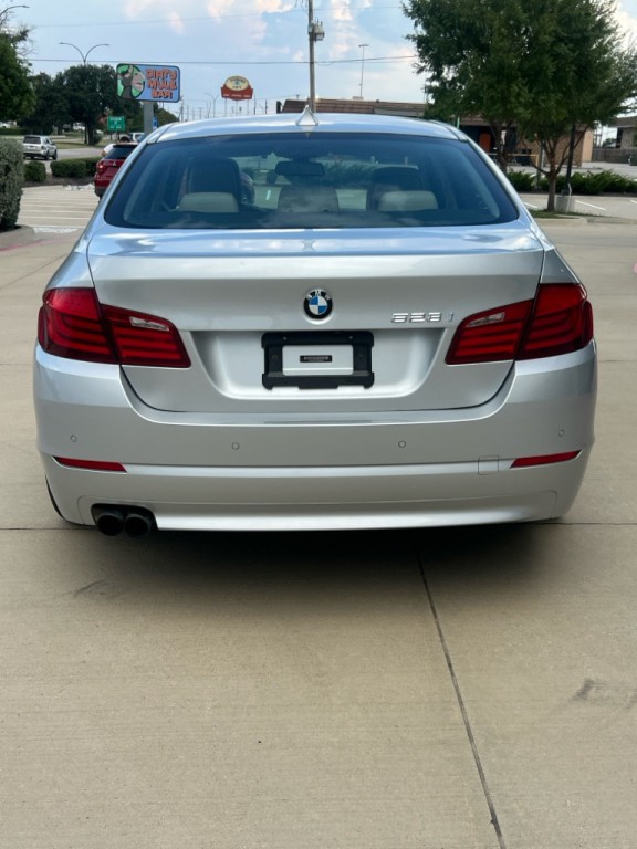 2012 BMW 5 Series Image 7