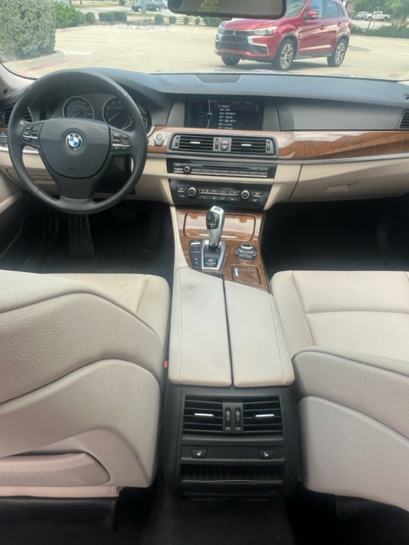 2012 BMW 5 Series Image 16