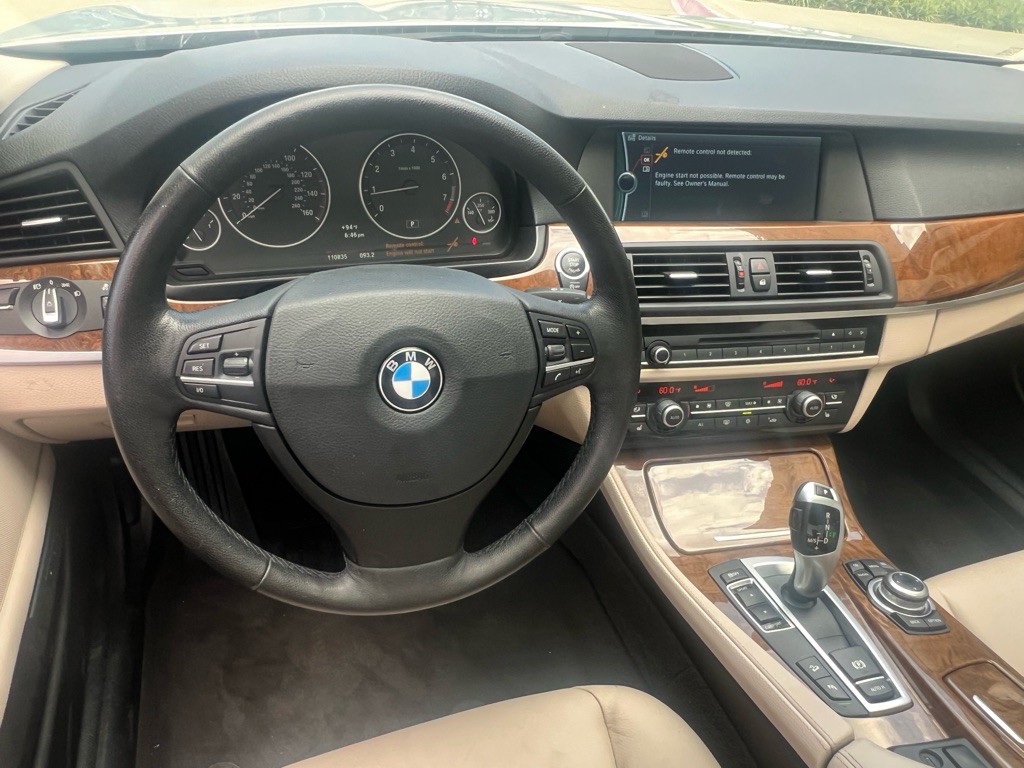 2012 BMW 5 Series Image 19