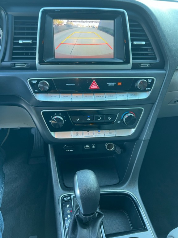 2018 Hyundai Sonata Image 17