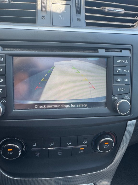 2015 Nissan Sentra Image 18