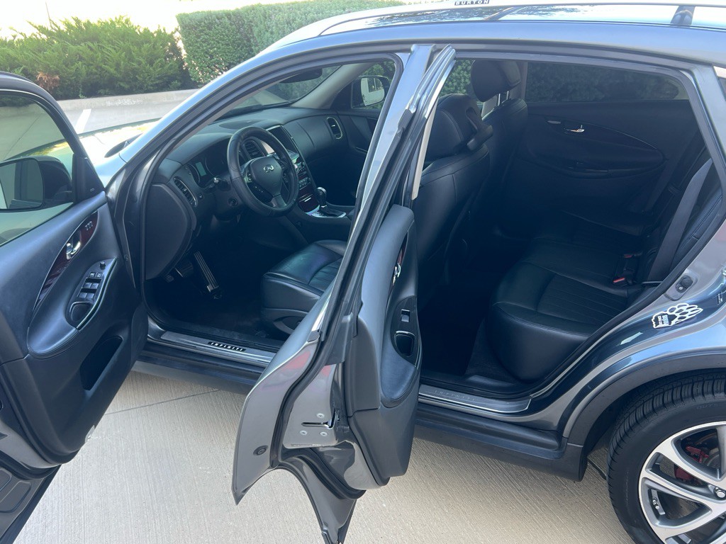 2017 INFINITI QX50 Image 14
