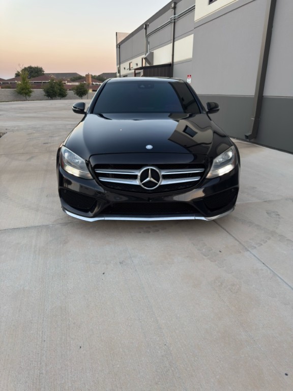 2016 Mercedes-Benz C-Class Image 2