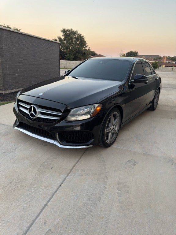 2016 Mercedes-Benz C-Class Image 3