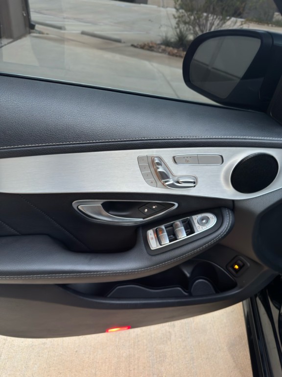 2016 Mercedes-Benz C-Class Image 10