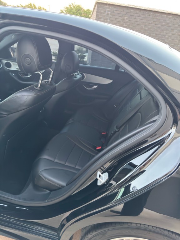 2016 Mercedes-Benz C-Class Image 12