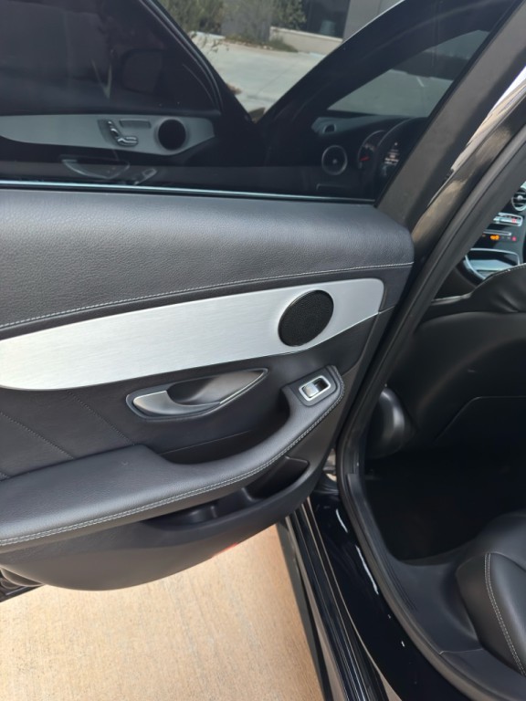 2016 Mercedes-Benz C-Class Image 13