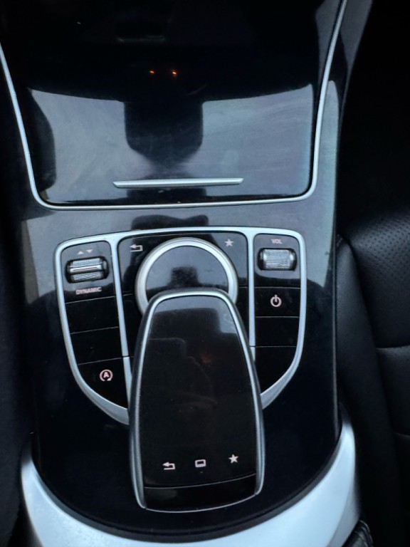 2016 Mercedes-Benz C-Class Image 18