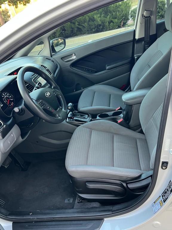 2017 Kia Forte Image 11