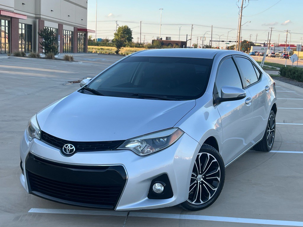 2016 Toyota Corolla Image 1