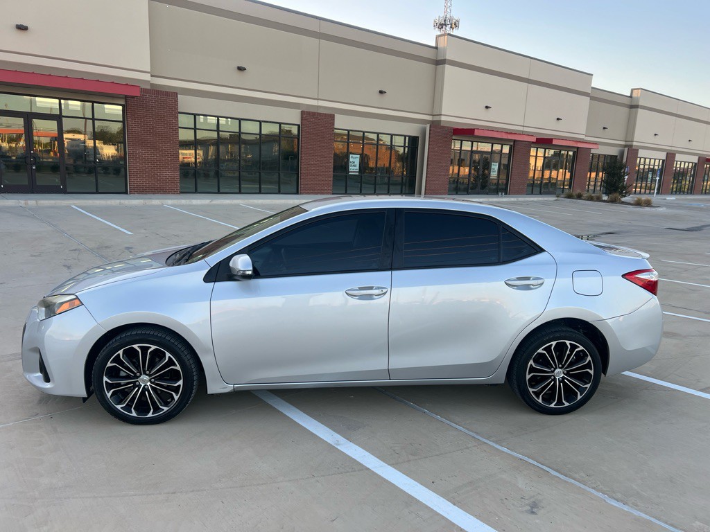 2016 Toyota Corolla Image 7