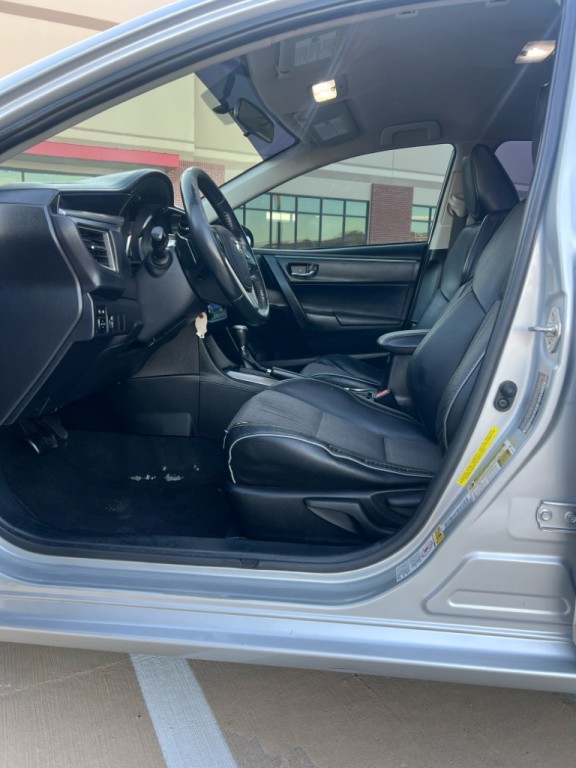 2016 Toyota Corolla Image 9