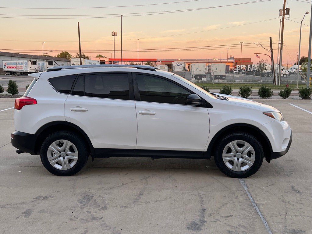 2014 Toyota Rav4 Image 8