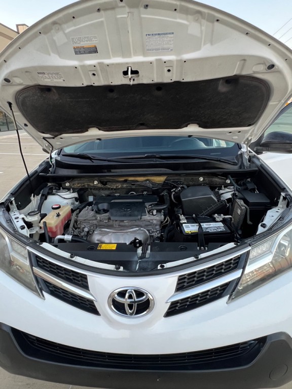 2014 Toyota Rav4 Image 17