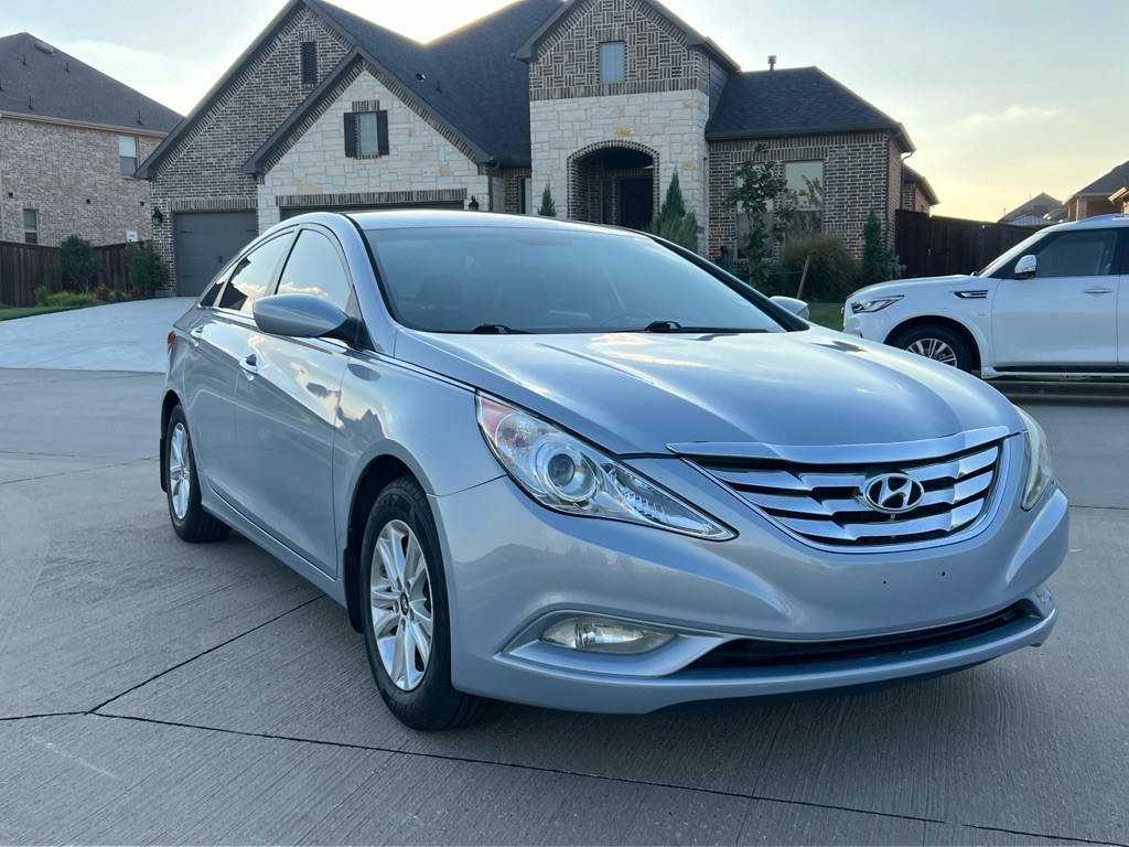 2013 Hyundai Sonata Image 3