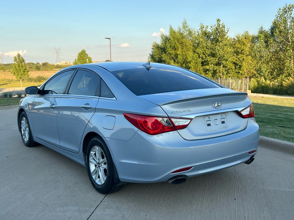 2013 Hyundai Sonata Image 6
