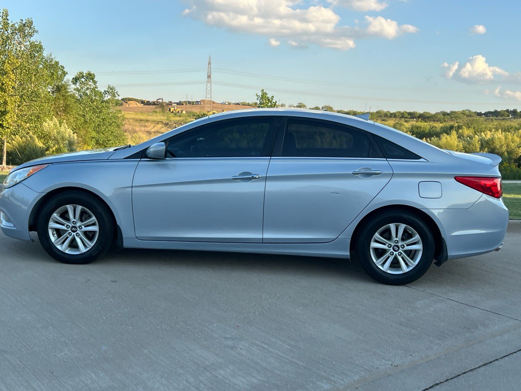 2013 Hyundai Sonata Image 7