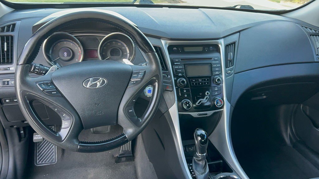 2013 Hyundai Sonata Image 17