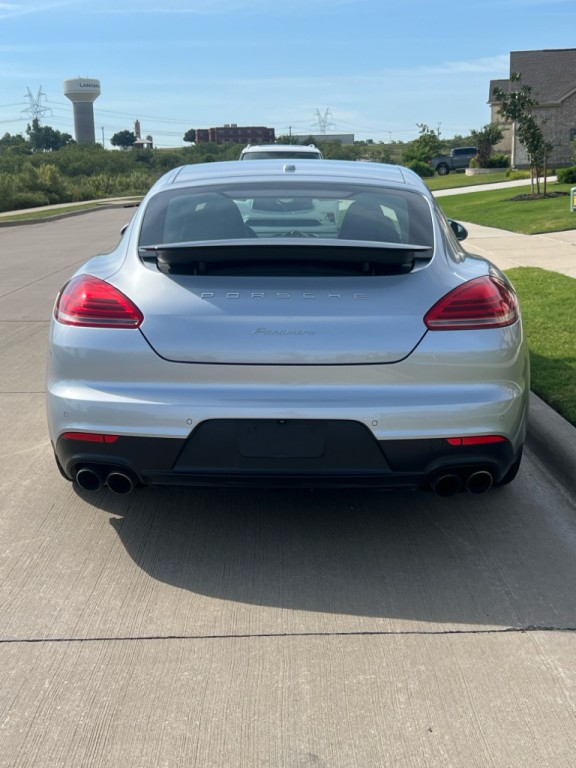 2014 Porsche Panamera Image 6