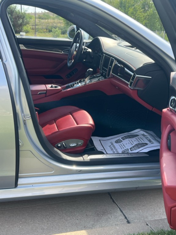 2014 Porsche Panamera Image 12