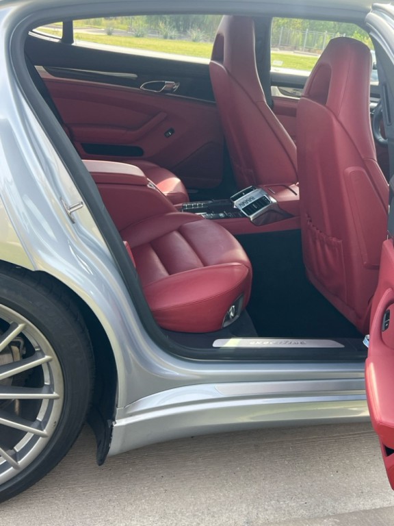 2014 Porsche Panamera Image 13