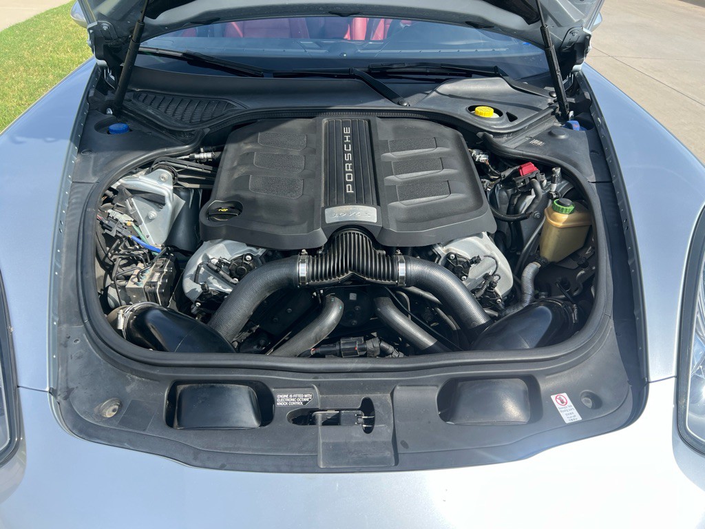 2014 Porsche Panamera Image 20