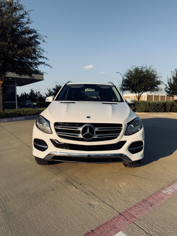 2016 Mercedes-Benz GLE-Class Image 2