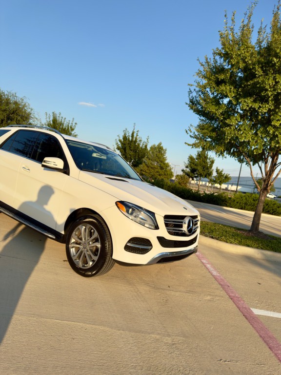 2016 Mercedes-Benz GLE-Class Image 3