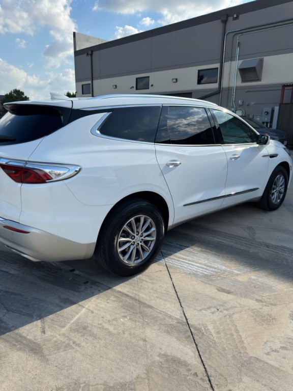2023 Buick Enclave Image 8