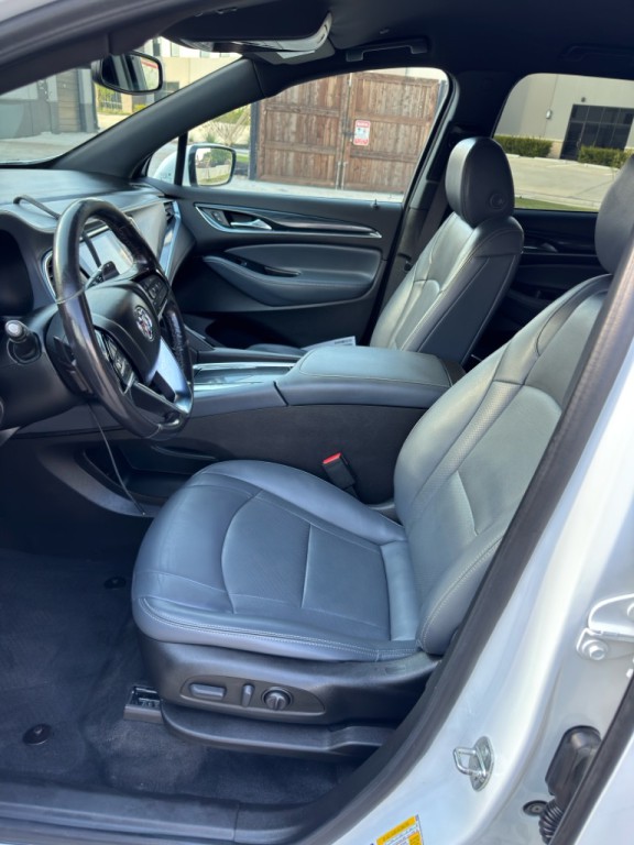 2023 Buick Enclave Image 10