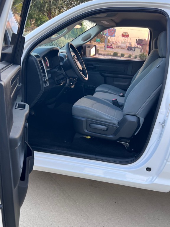 2015 RAM 1500 Image 9