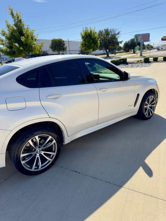 2017 BMW X6 Image 8