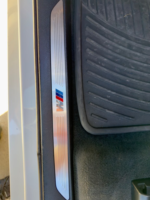 2017 BMW X6 Image 16