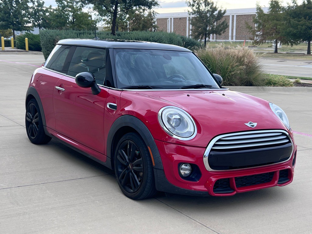 2015 MINI Cooper Image 3