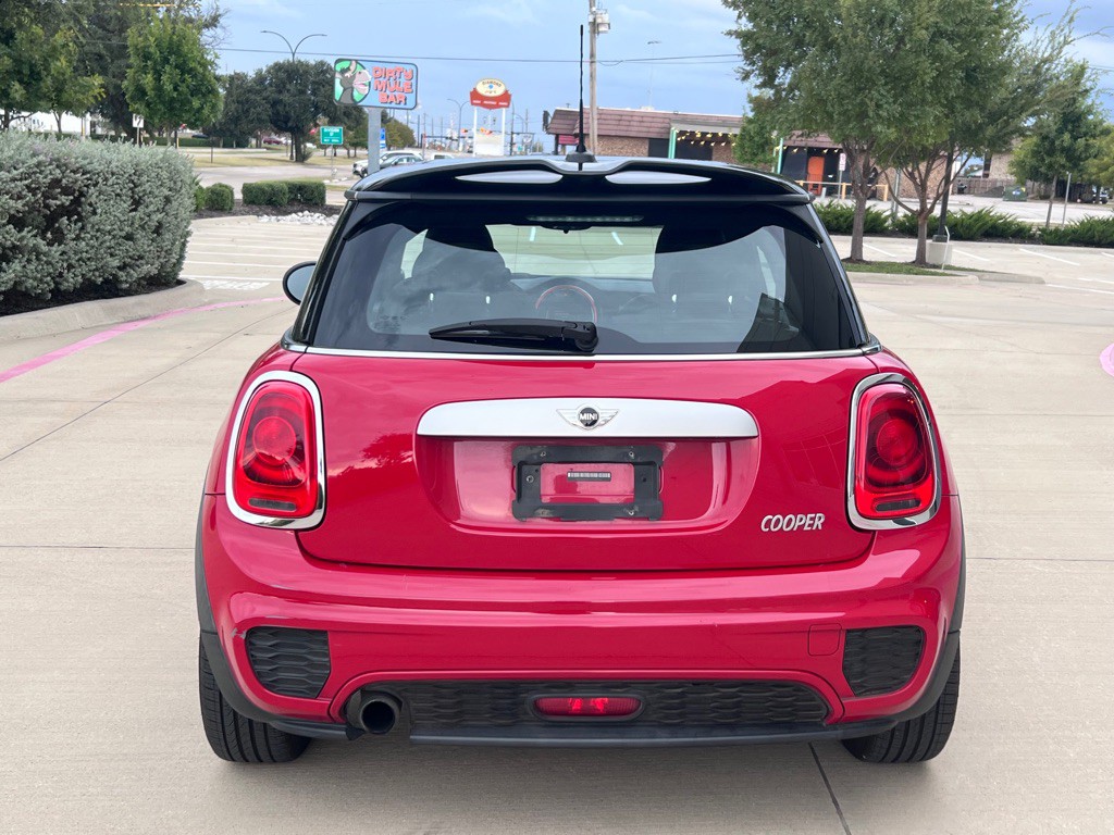 2015 MINI Cooper Image 5