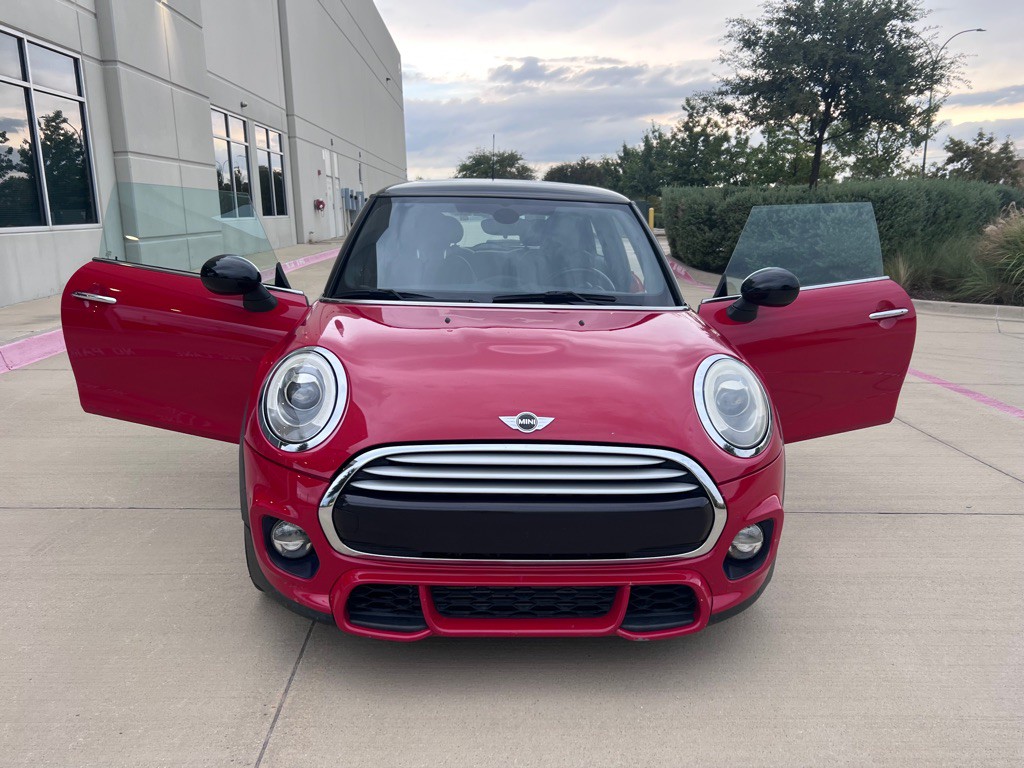 2015 MINI Cooper Image 9