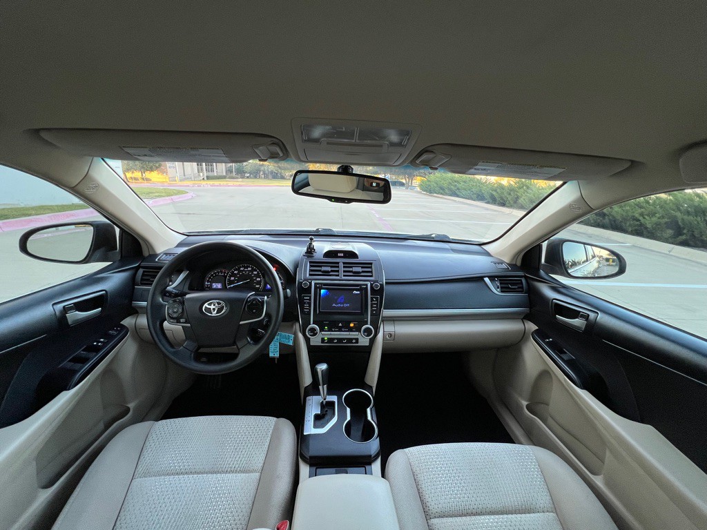 2014 Toyota Camry Image 5