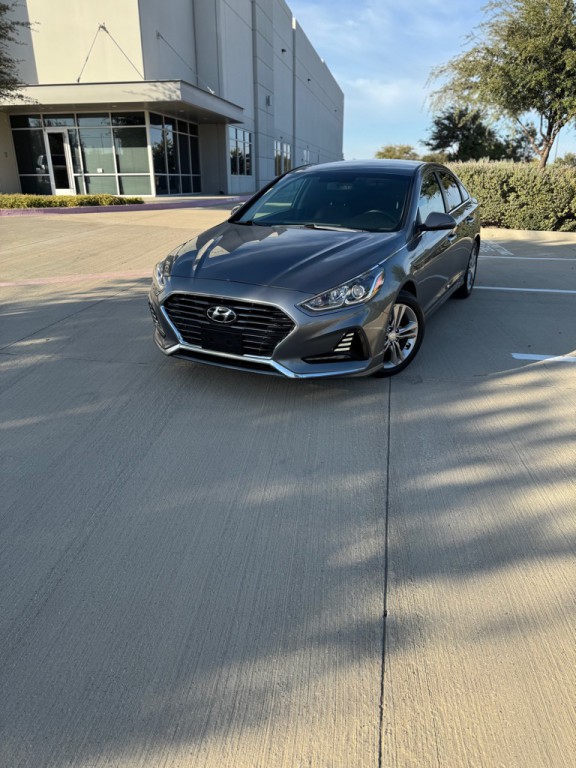 2018 Hyundai Sonata Image 1