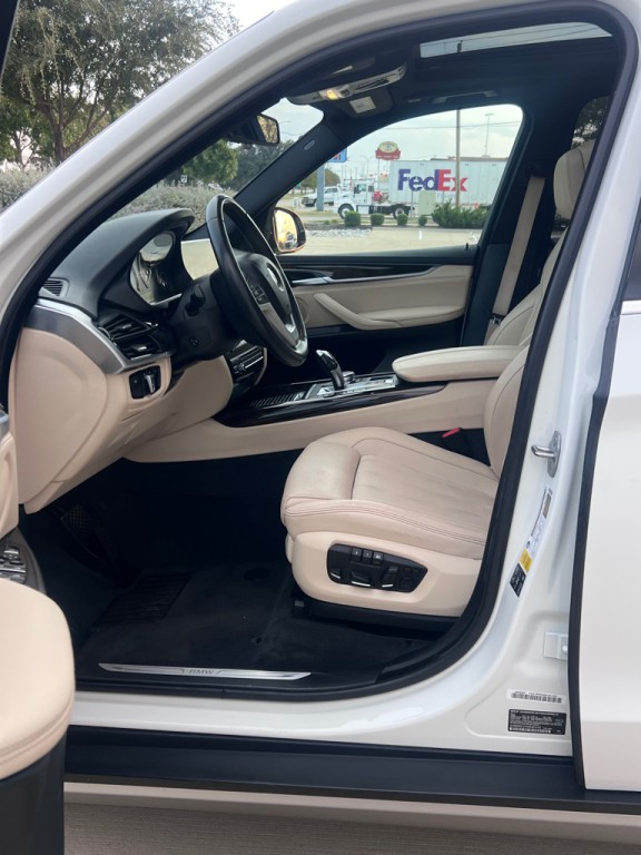 2017 BMW X5 Image 12