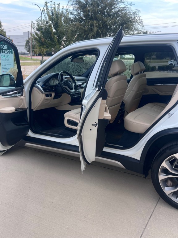 2017 BMW X5 Image 14