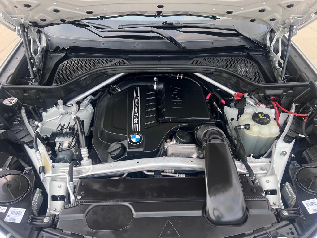 2017 BMW X5 Image 18