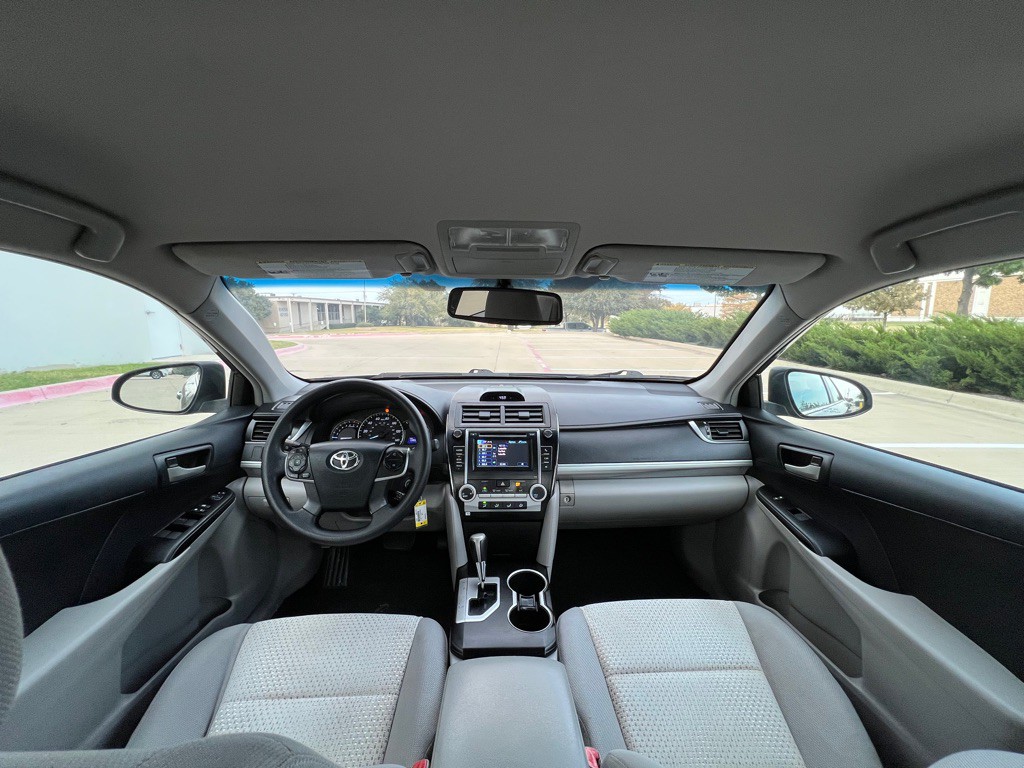 2013 Toyota Camry Image 5
