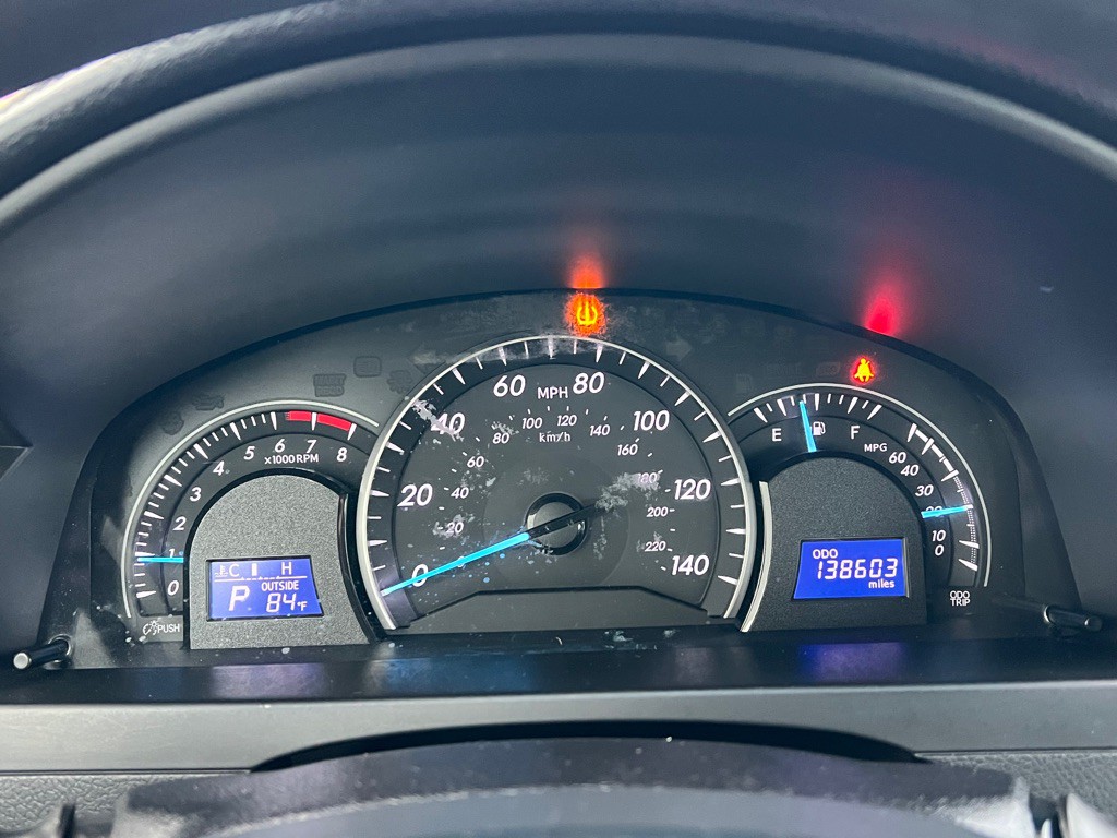 2013 Toyota Camry Image 7